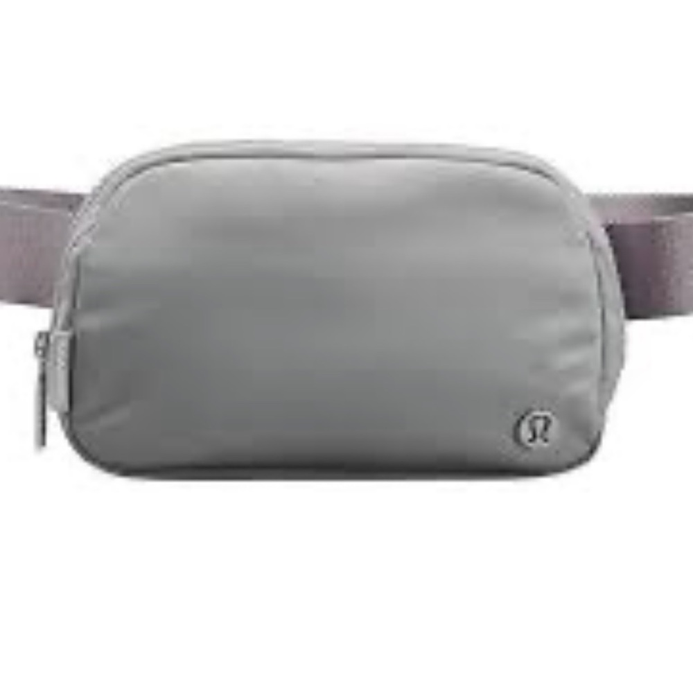 lululemon athletica Gray Everywhere Belt Bag Silver Drop.